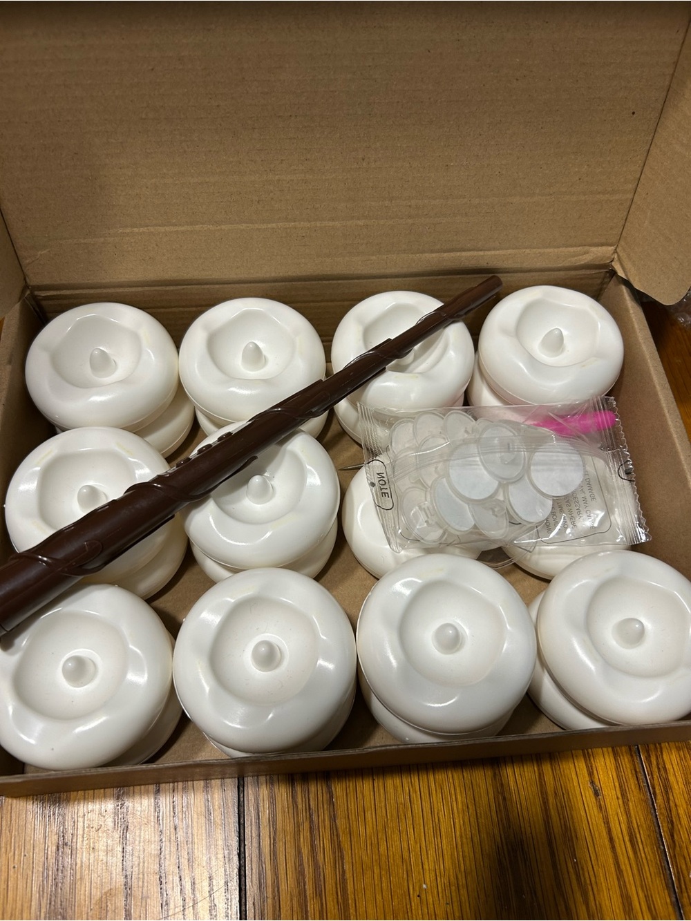 Battery-Operated White Tea Light Floating Candles with magic wand